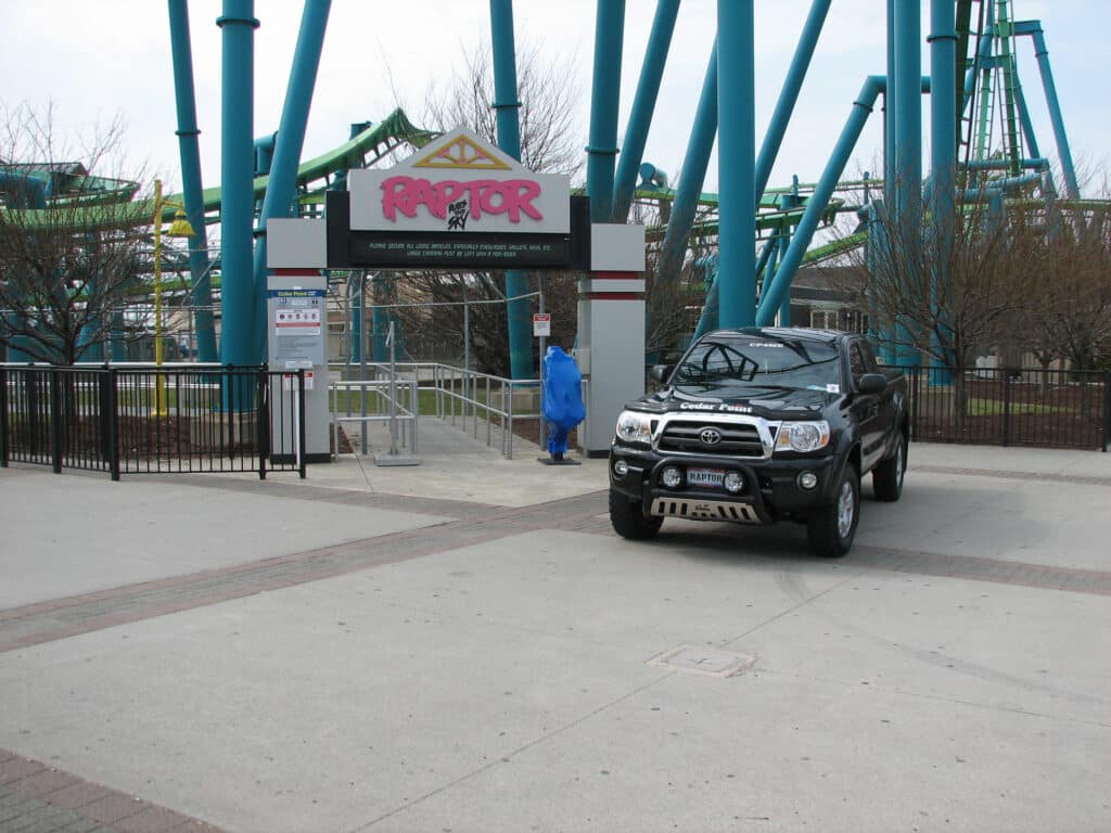 Raptor Jo in front of Raptor