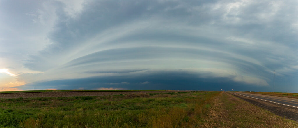 Shelf Cloud north of Cactus, TX