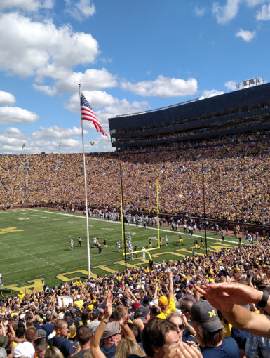 Michigan vs Hawaii 2016